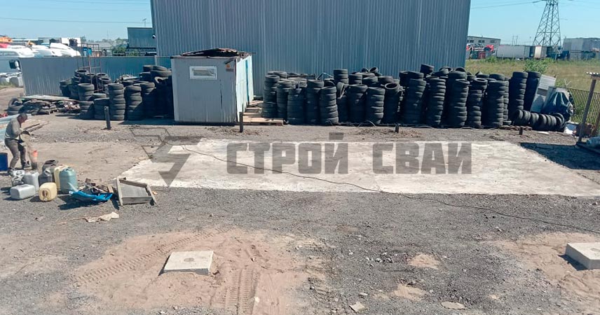 Закручивание винтовых свай 133 мм под ангар в поселке Шушары