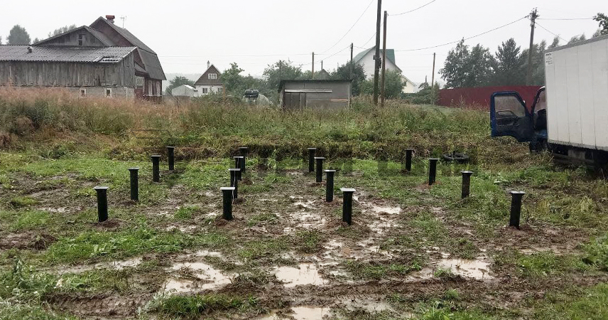 Свайно-винтовой фундамент в деревне Сяськелево