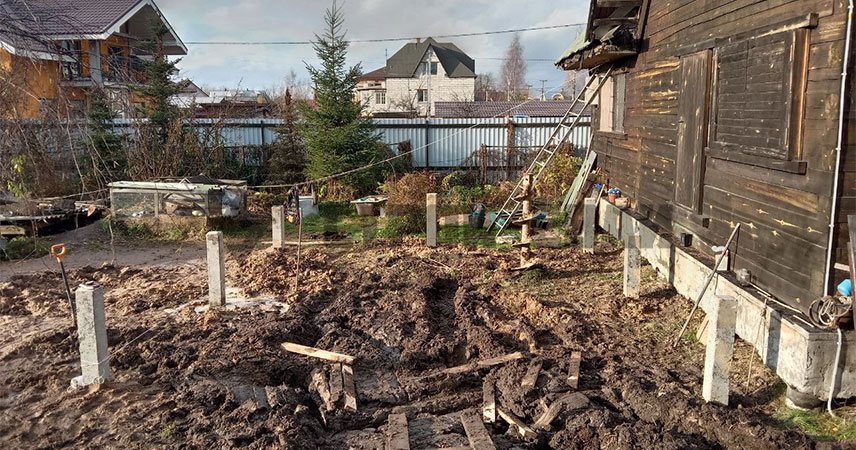Свайный железобетонный фундамент в поселке Усть-Ижора