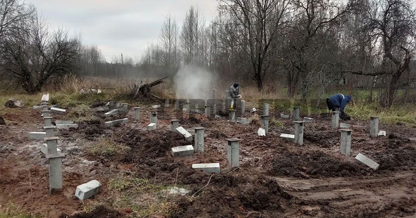 Свайный железобетонный фундамент в городе Порхов