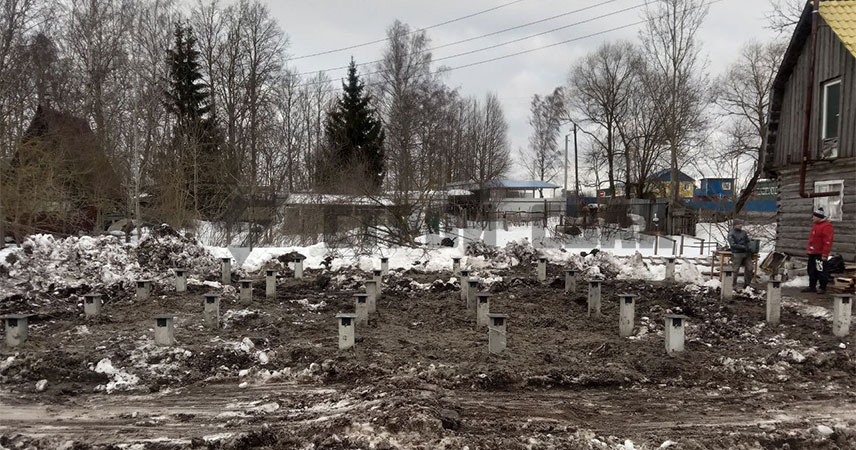 Свайный железобетонный фундамент под дом в поселке Фёдоровское
