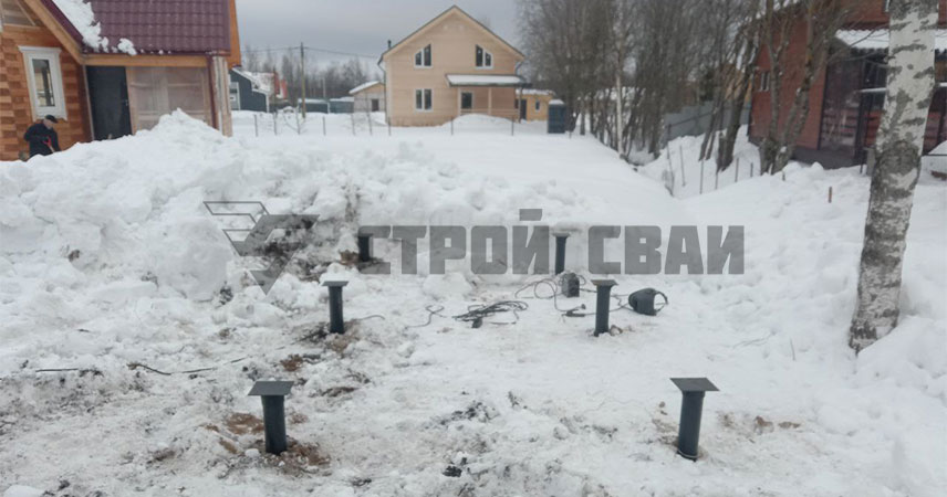 Свайно-винтовой фундамент под баню в КП Северные холмы