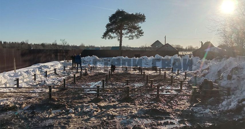 Свайно-винтовой фундамент в деревне Посадница