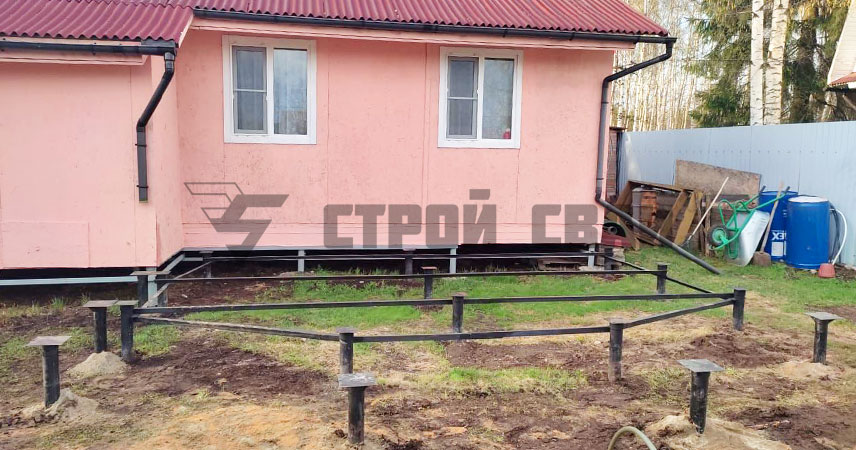 Свайно-винтовой фундамент в поселке Дунай