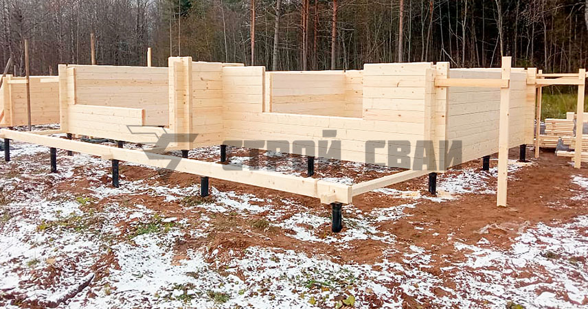 Свайно-винтовой фундамент в деревне Важинское