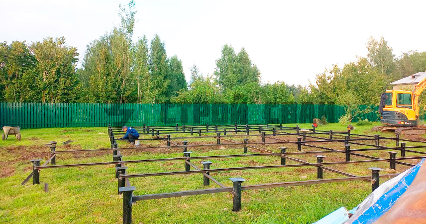 Свайно-винтовой фундамент в деревне Каменный Конец
