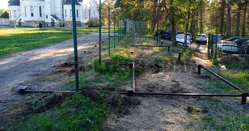 Свайно-винтовой фундамент в поселении Усть-Лужское