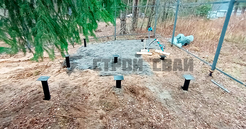 Свайно-винтовой фундамент в посёлке Клеверное