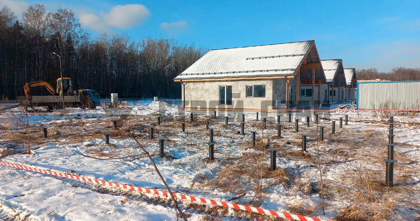 Свайно-винтовой фундамент в КП ОккерВилла